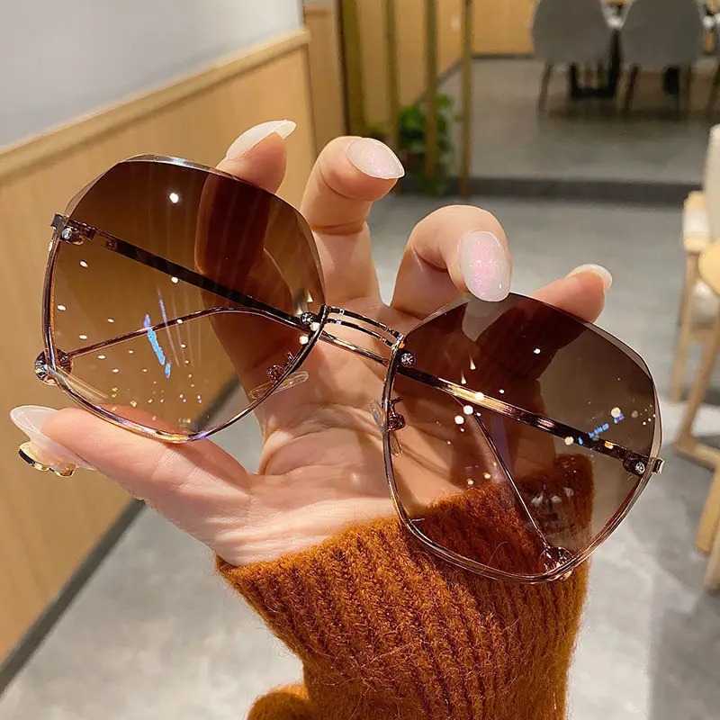 Designer Sunglasses - Lunettes de soleil polygonales en métal,