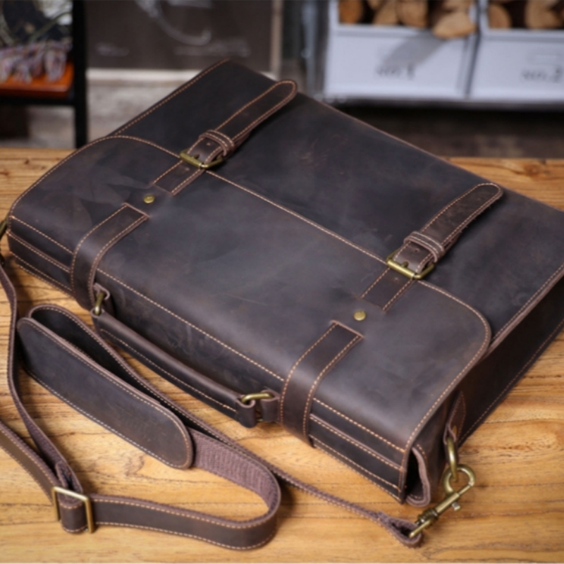 Leather Briefcase - Sac à main en cuir véritable