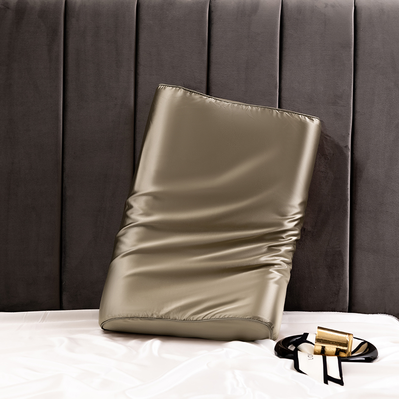 Silk Pillowcase - Taie d'oreiller en soie satinée pour
