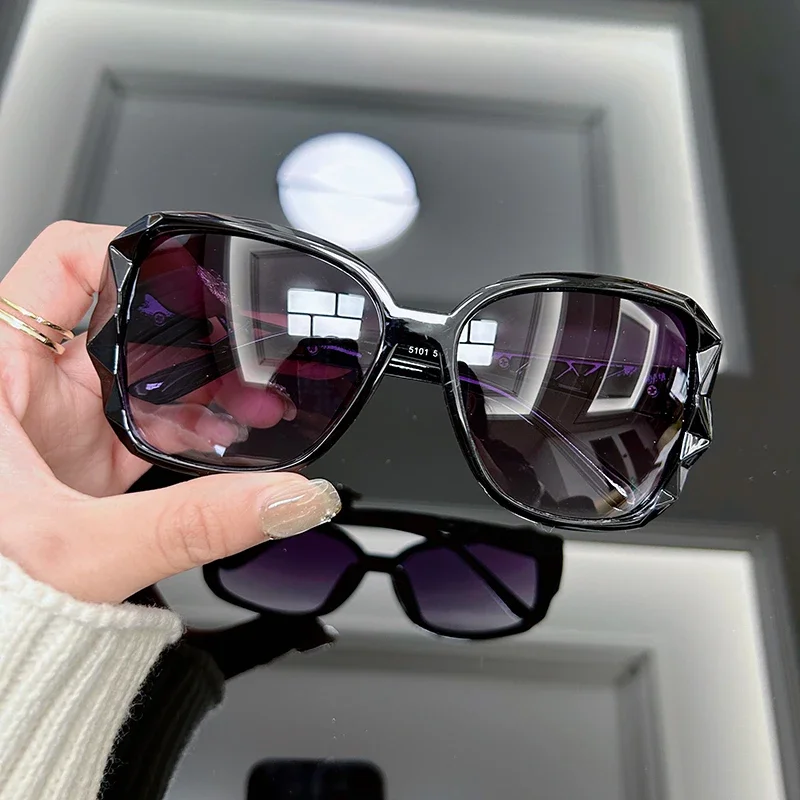 Designer Sunglasses - Lunettes de soleil vintage surdimensionnées pour