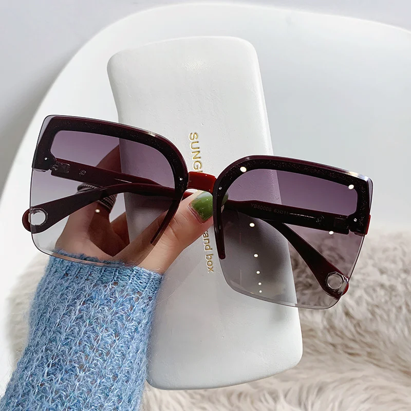 Lunettes de soleil surdimensio - Designer Sunglasses avis et prix
