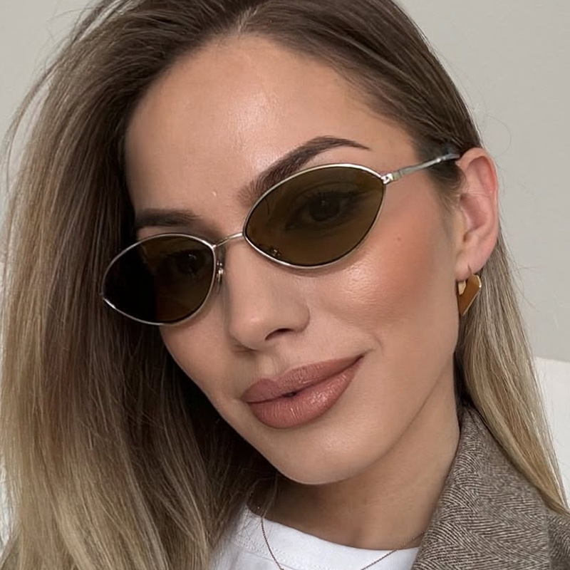 Lunettes de soleil œil de chat - Designer Sunglasses avis et prix